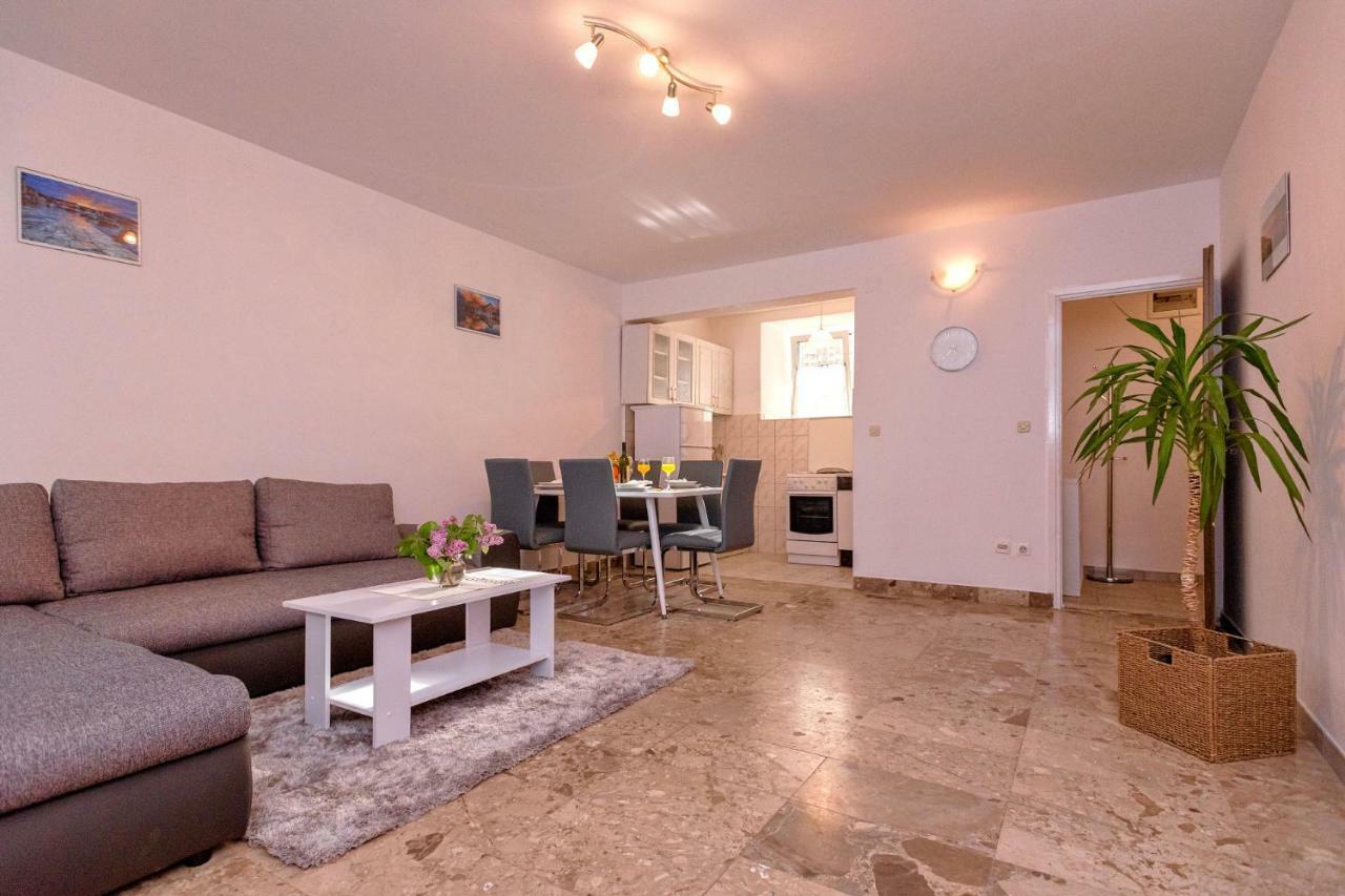Apartment Mediteran スタリー・グラード エクステリア 写真
